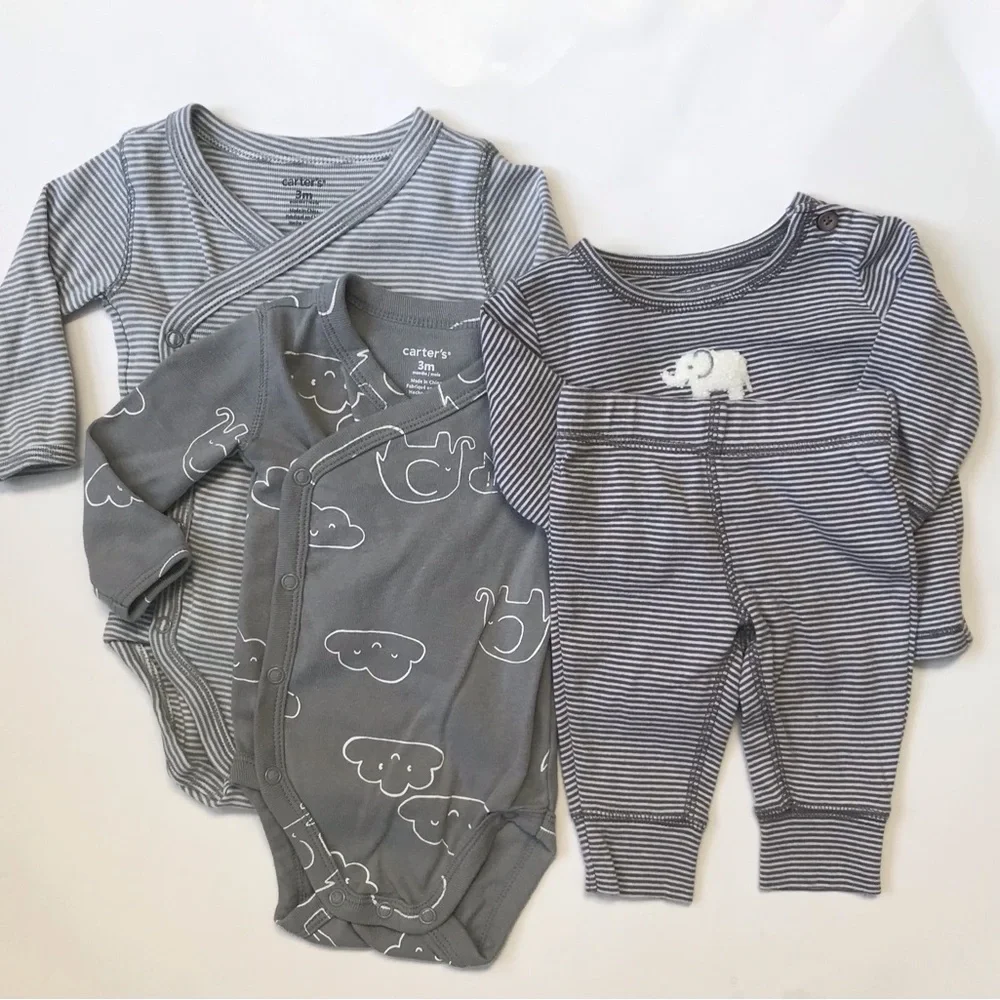 Carter’s 3 Piece Bundle of Onesies And A Matching Set, Size 3 Months.